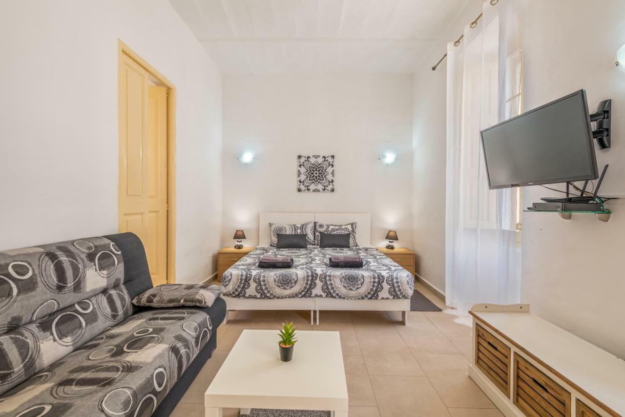 Hotel Traditional Maltese Townhouse Sliema Exterior foto